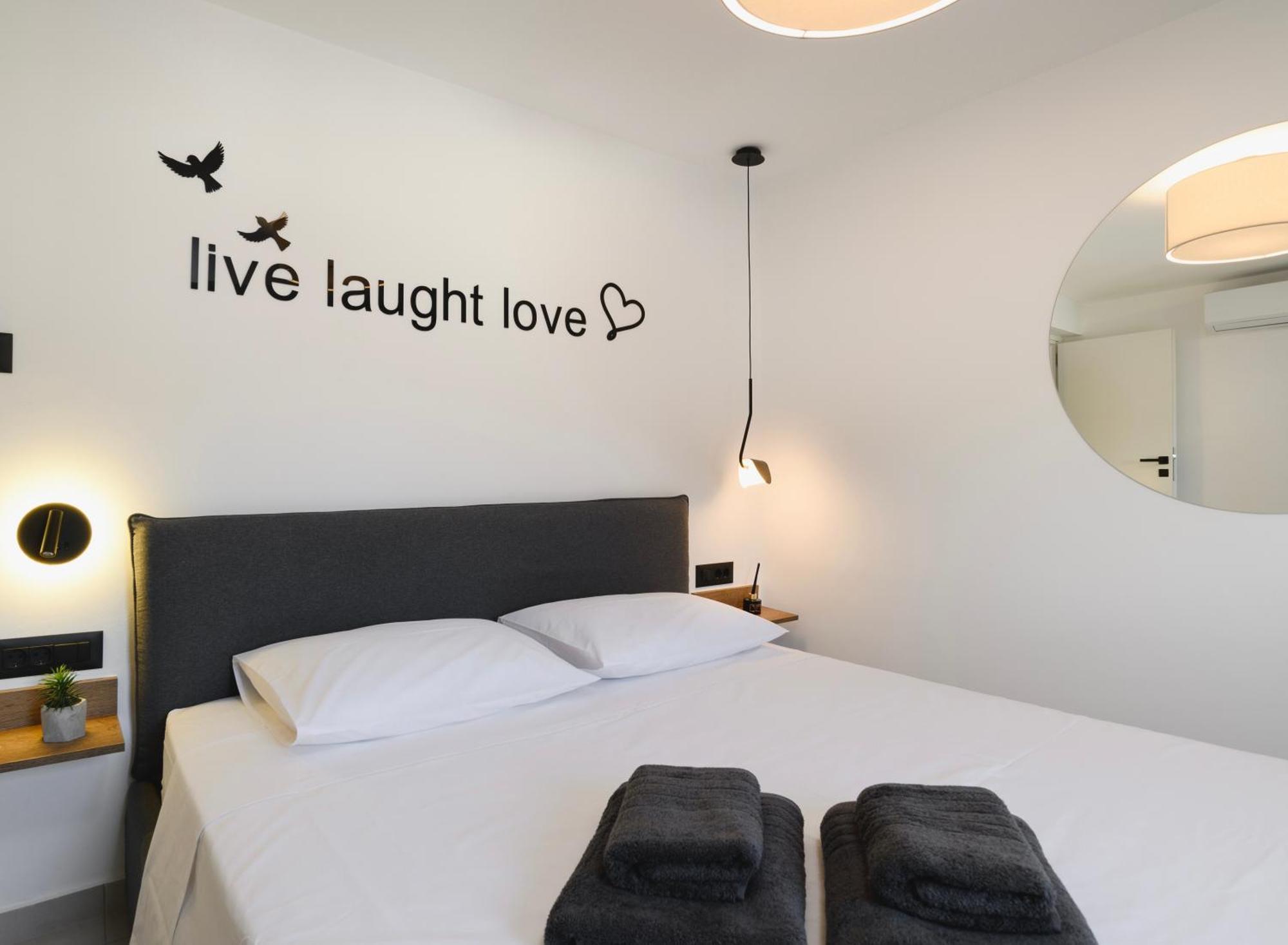 Rhodes City Castelo View Luxury Apt מראה חיצוני תמונה